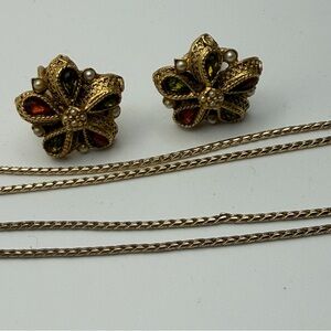 Vintage Hobe Gold Filigree Green/Amber Teardrop Clip Ons/Hobe Chain